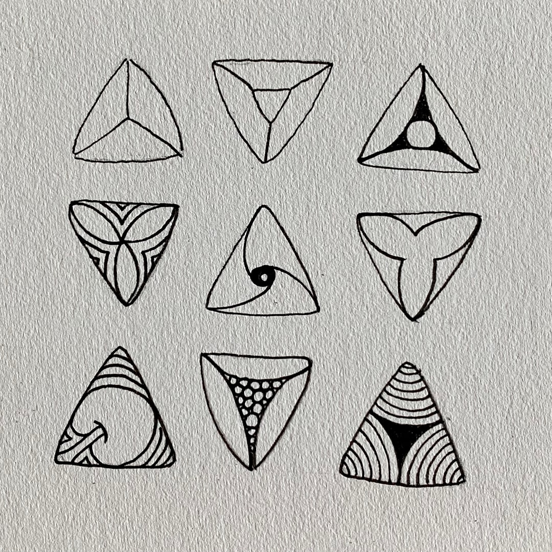 Zentangle fragment triangle